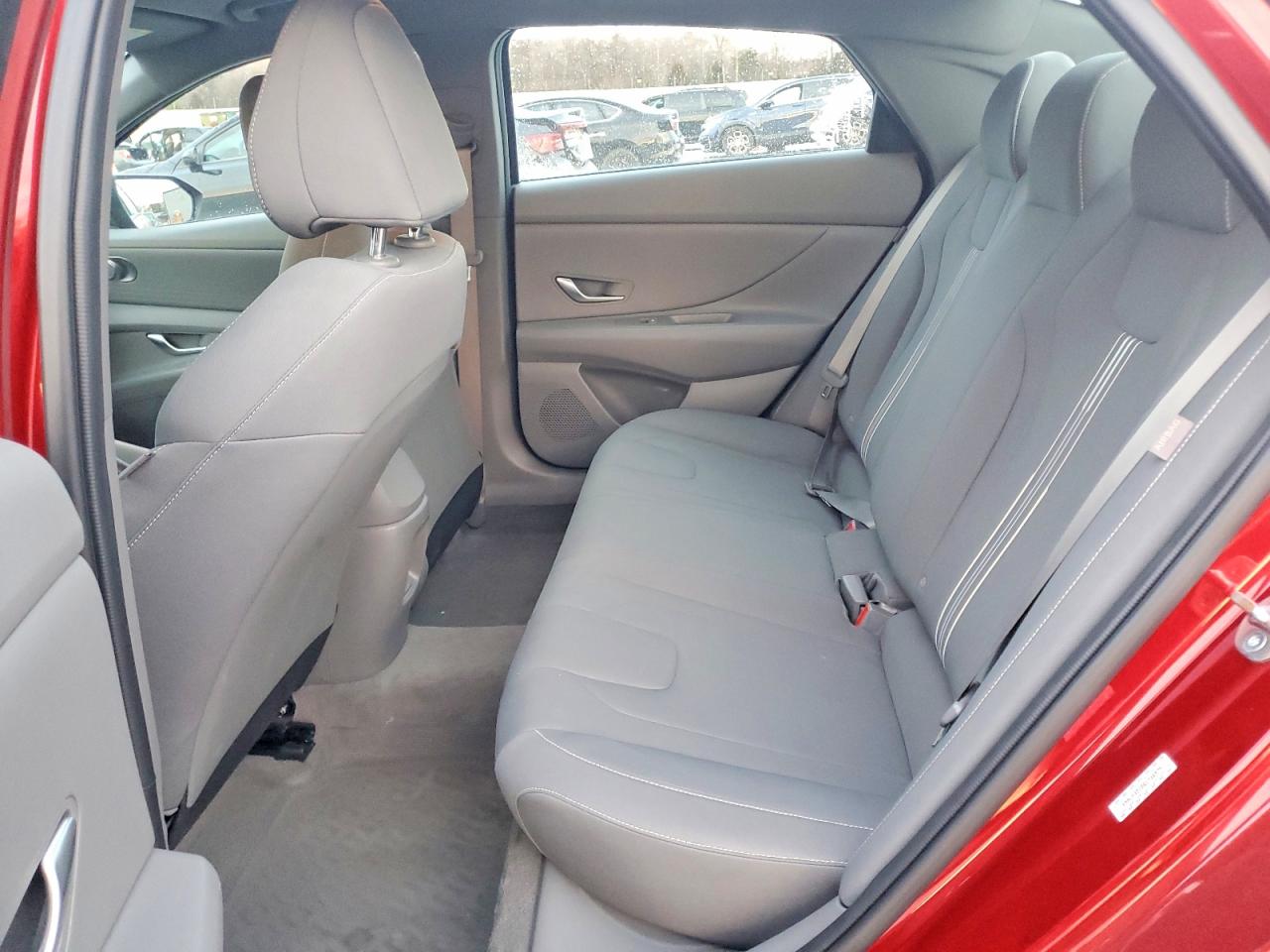 2024 HYUNDAI ELANTRA photo 10
