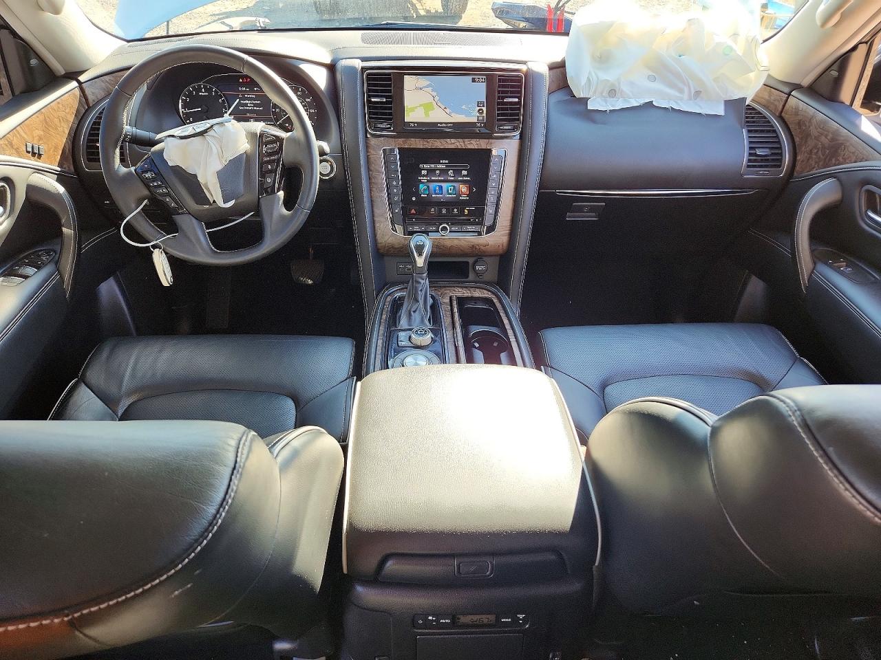 2021 INFINITI QX80 LUXE photo 22