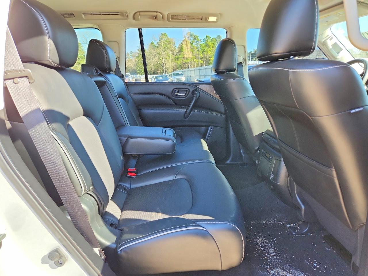 2021 INFINITI QX80 LUXE photo 31