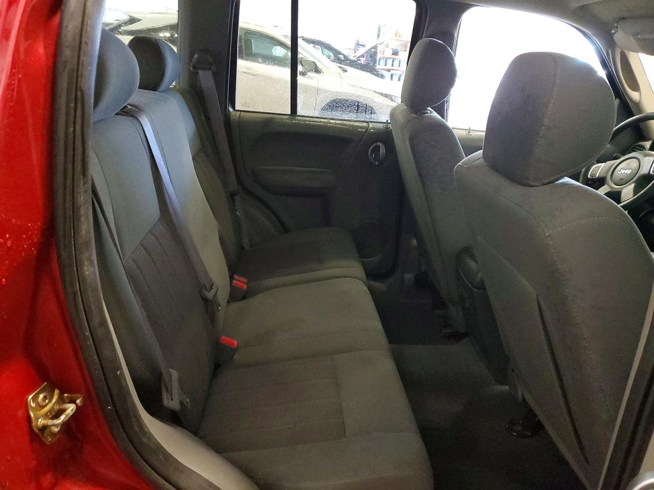 2005 JEEP LIBERTY LIMITED photo 21