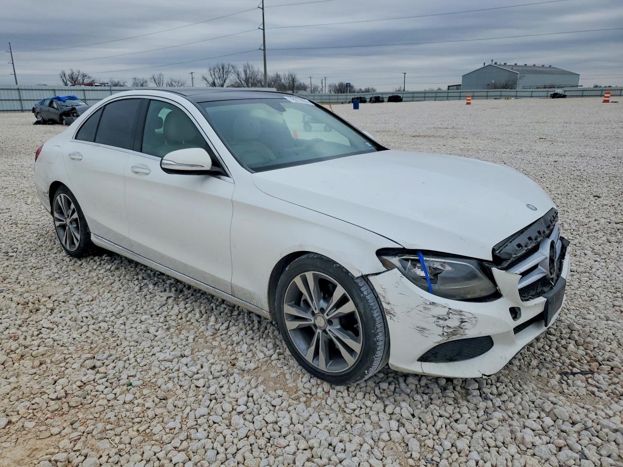 2015 MERCEDES-BENZ C 300 photo 7