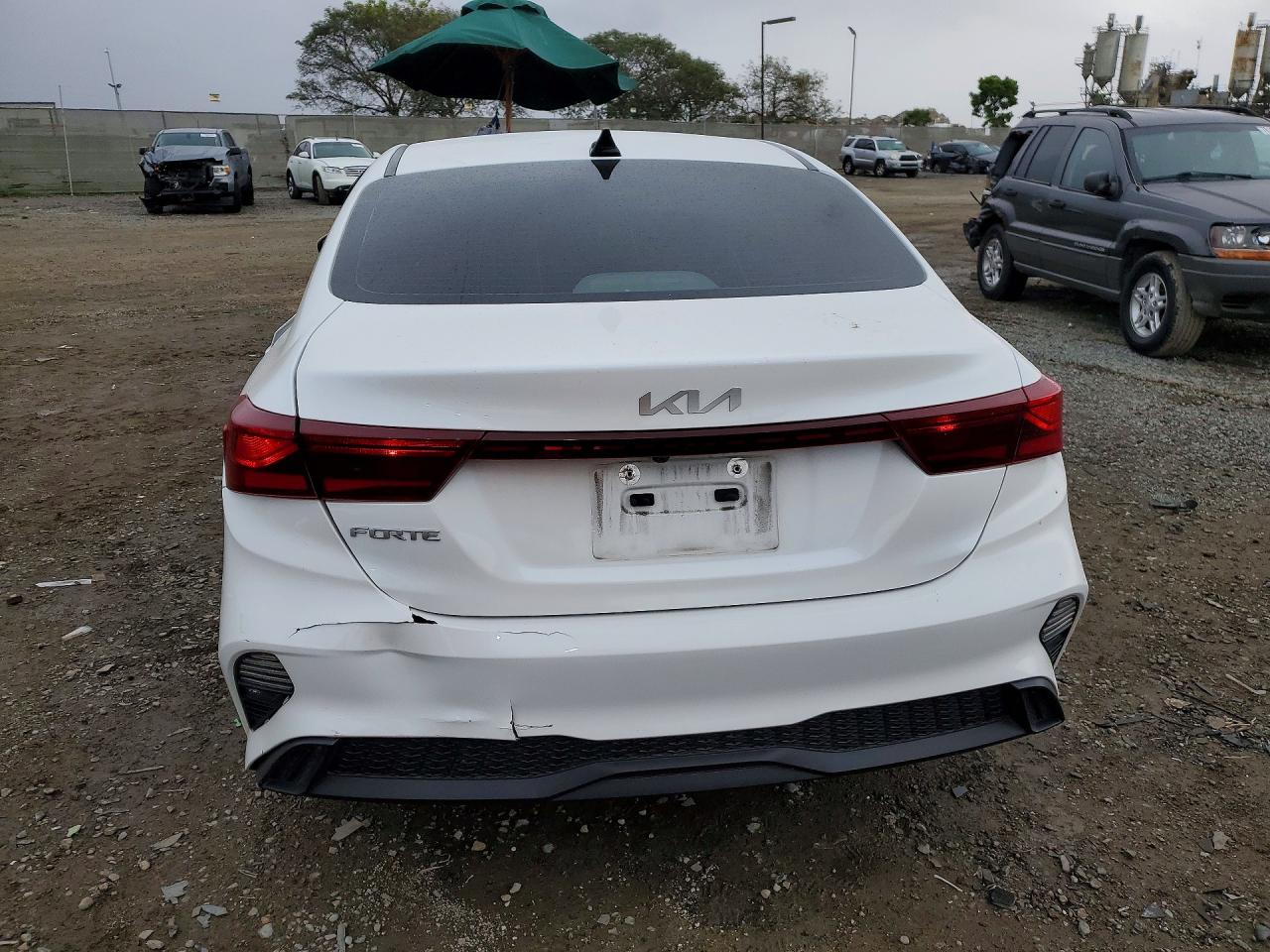 2023 KIA FORTE LX photo 16