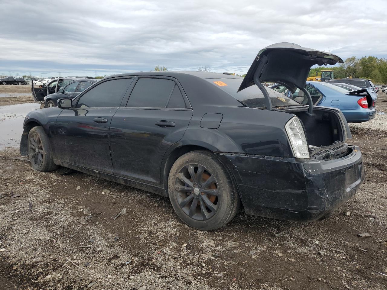 2012 CHRYSLER 300C photo 2