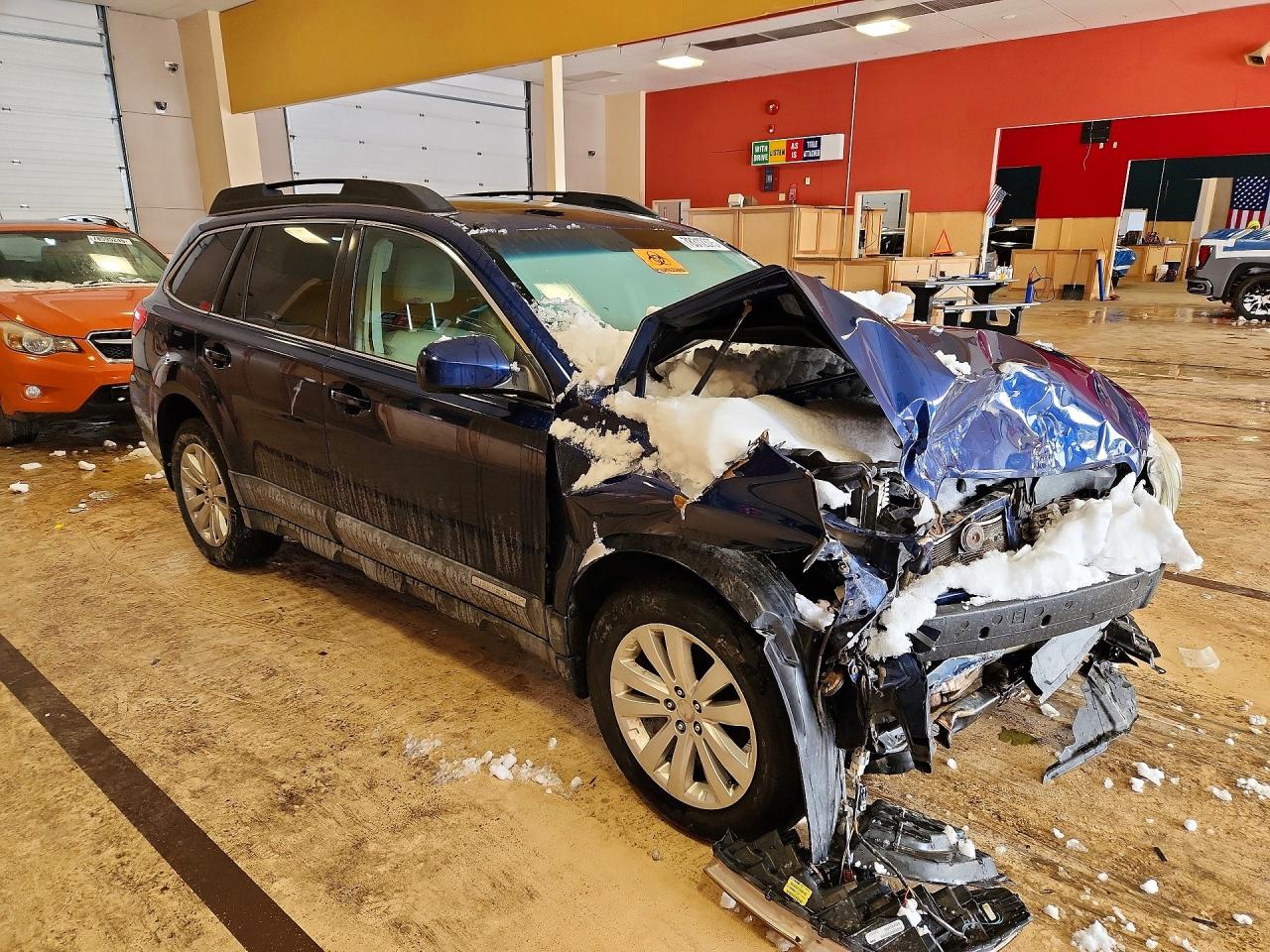 2010 SUBARU OUTBACK 2.5I PREMIUM photo 7