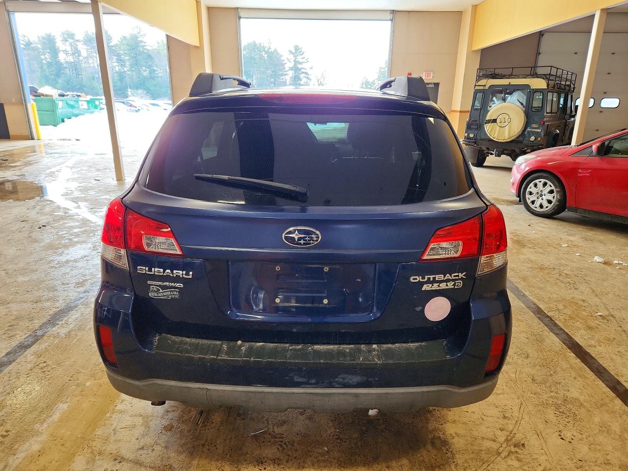 2010 SUBARU OUTBACK 2.5I PREMIUM photo 11