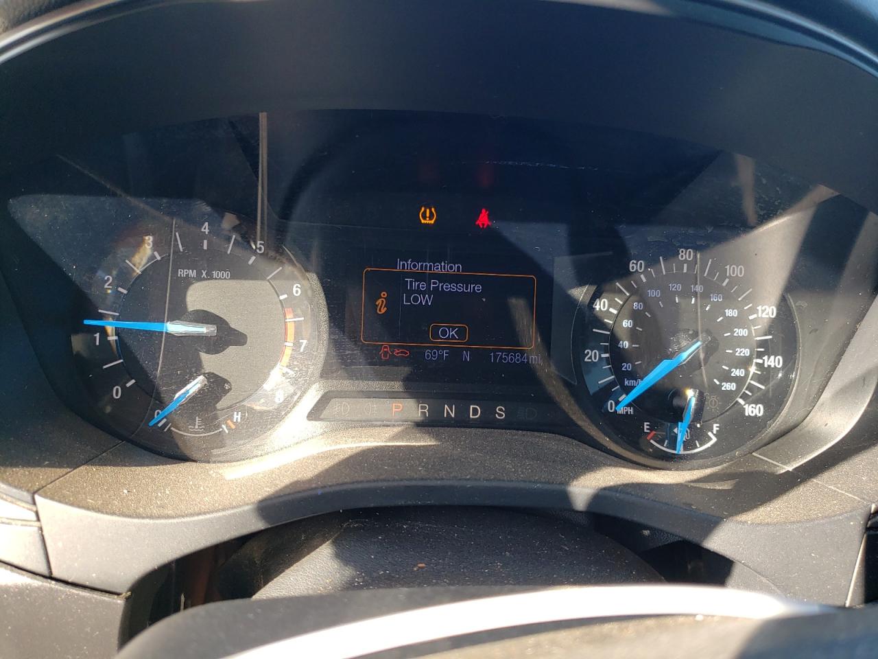 2013 FORD FUSION SE photo 17