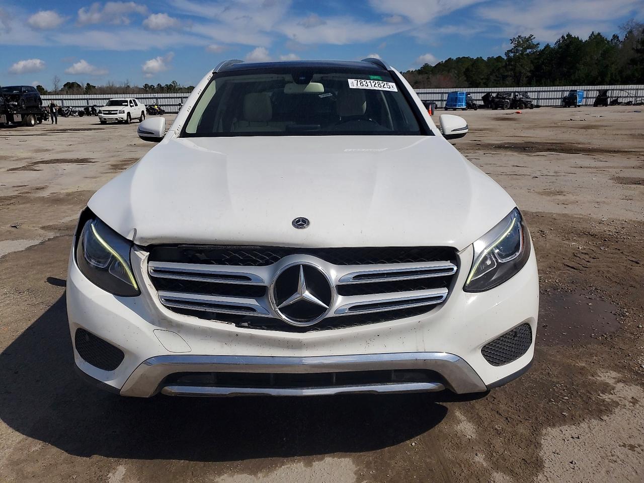 2018 MERCEDES-BENZ GLC 300 photo 5