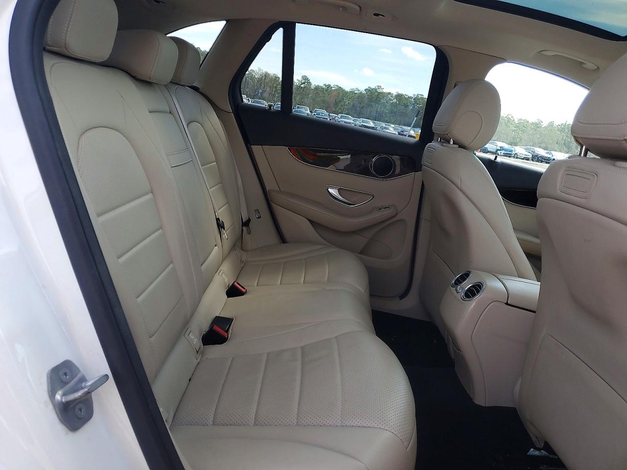 2018 MERCEDES-BENZ GLC 300 photo 11