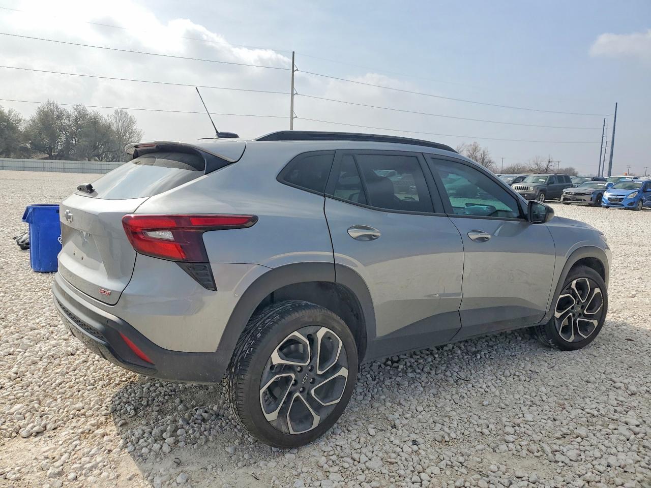 2025 CHEVROLET TRAX 2RS photo 5