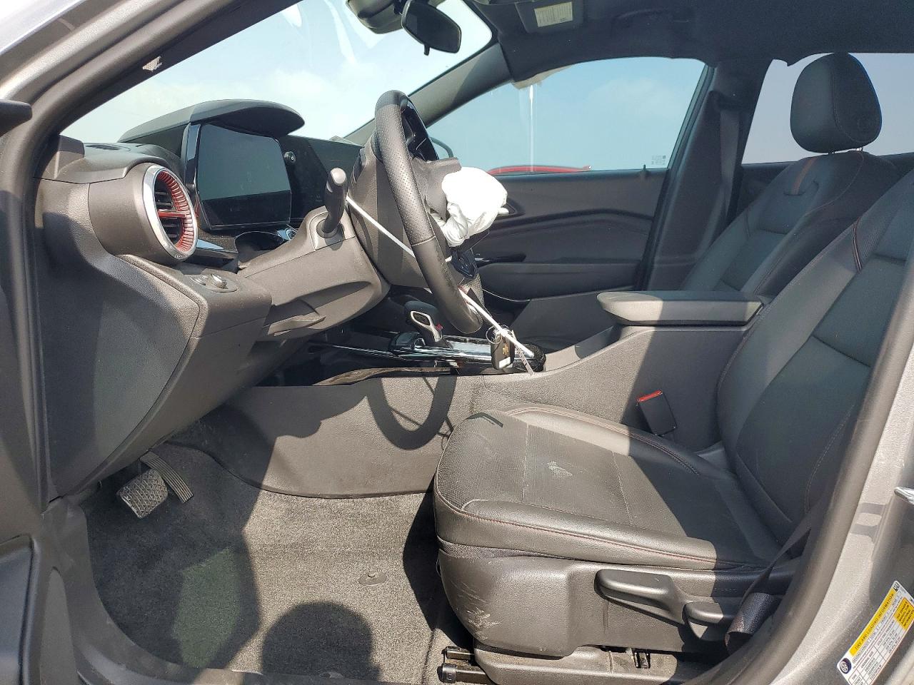 2025 CHEVROLET TRAX 2RS photo 13