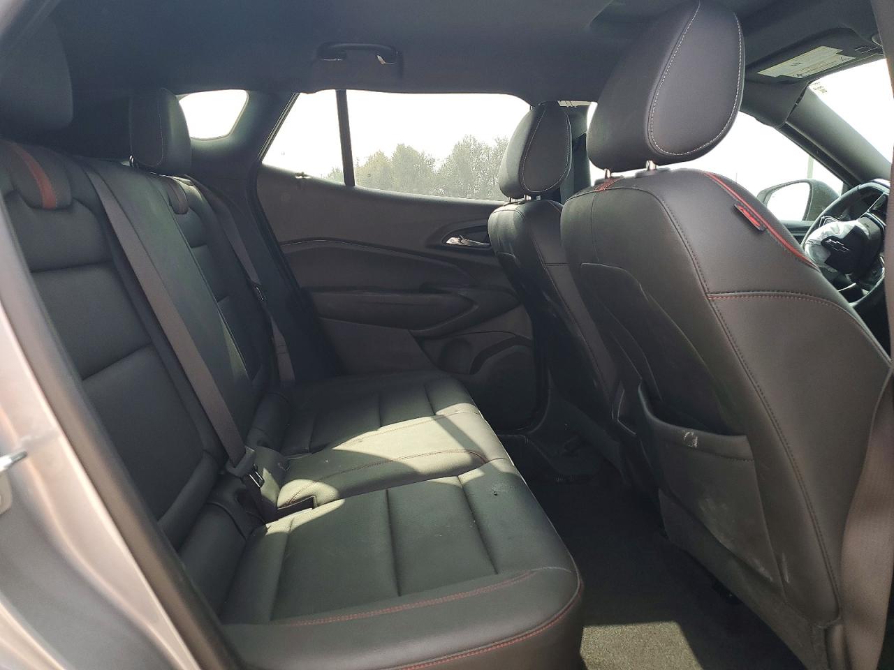 2025 CHEVROLET TRAX 2RS photo 21
