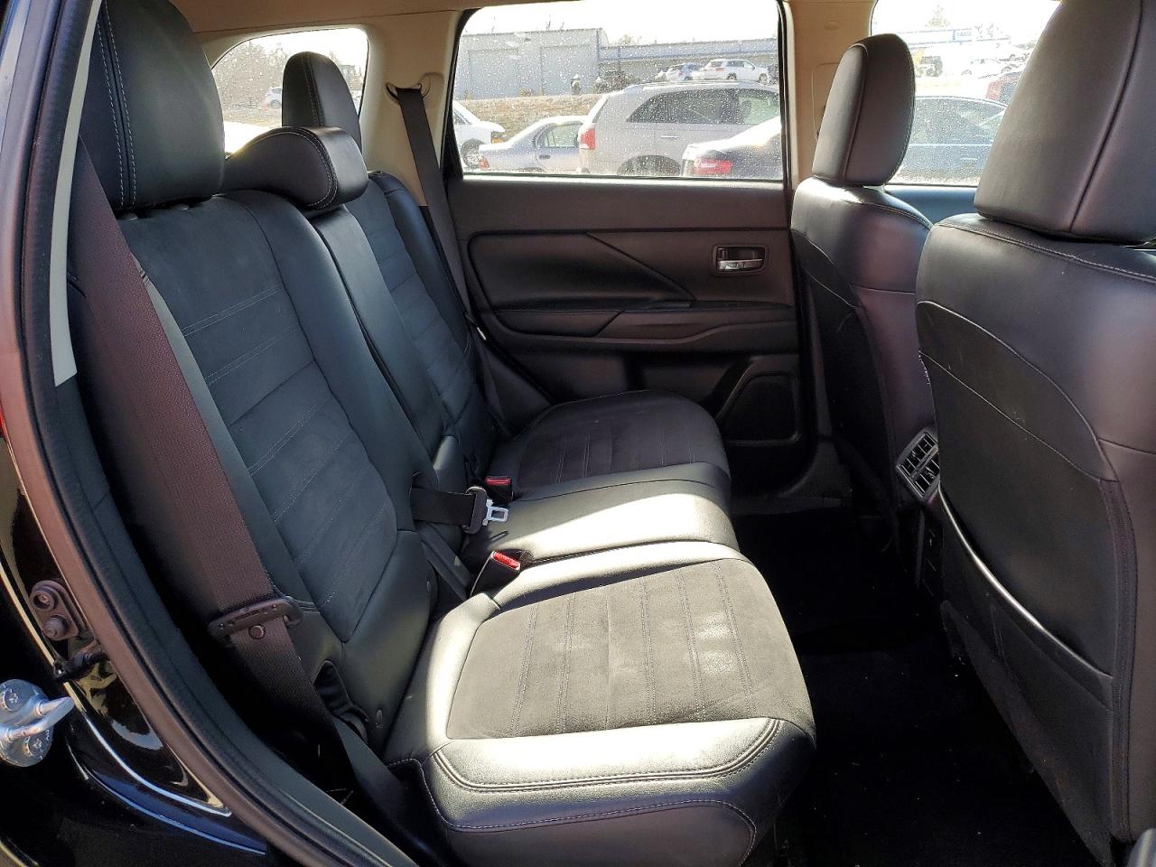 2019 MITSUBISHI OUTLANDER SE photo 21