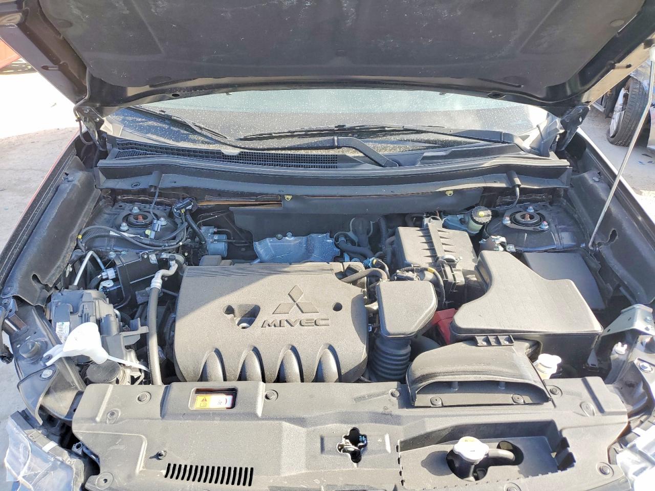 2019 MITSUBISHI OUTLANDER SE photo 23