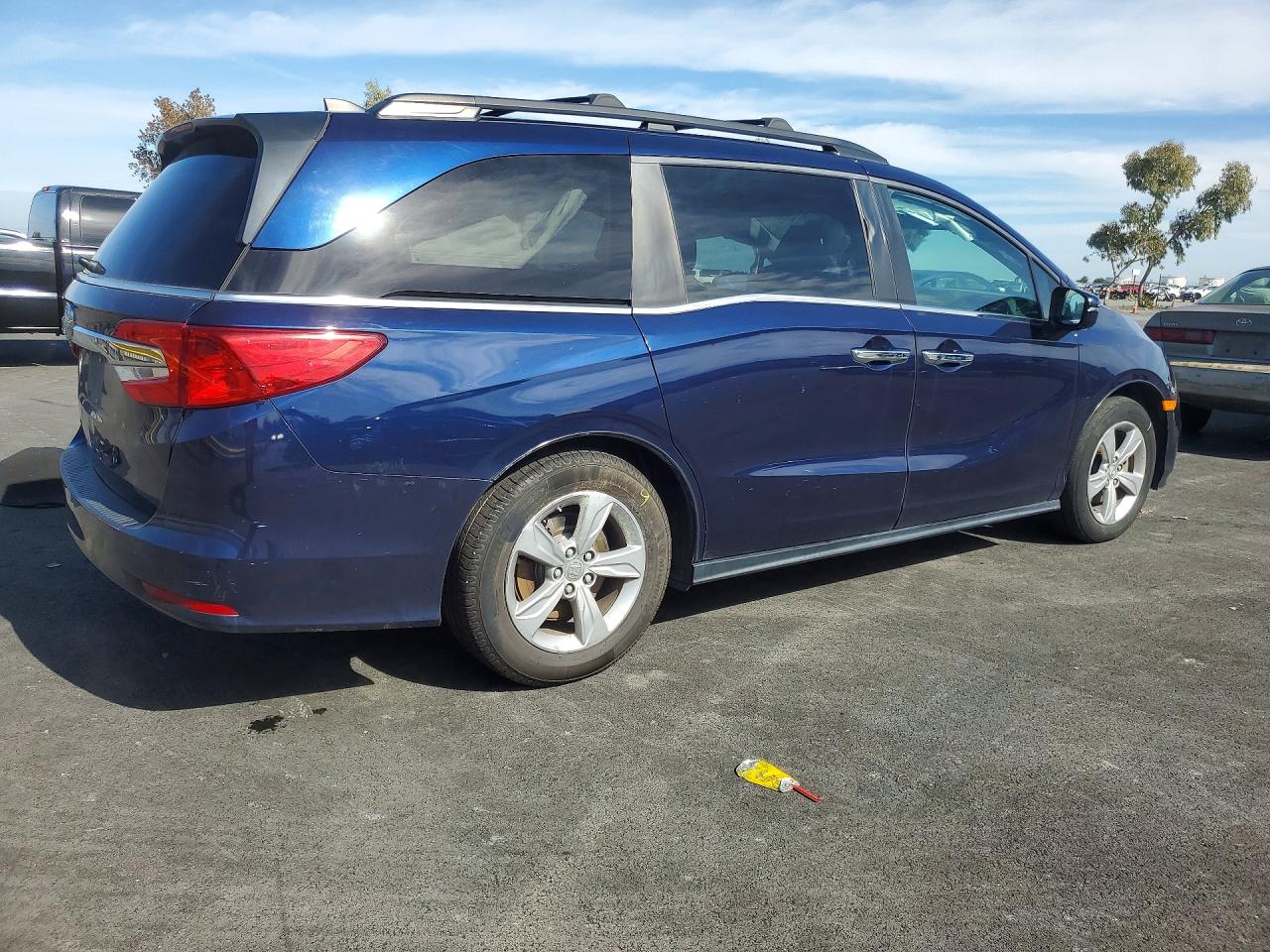2019 HONDA ODYSSEY EXL photo 3