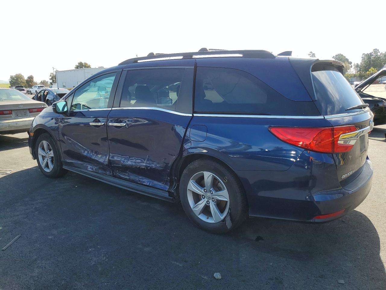 2019 HONDA ODYSSEY EXL photo 2