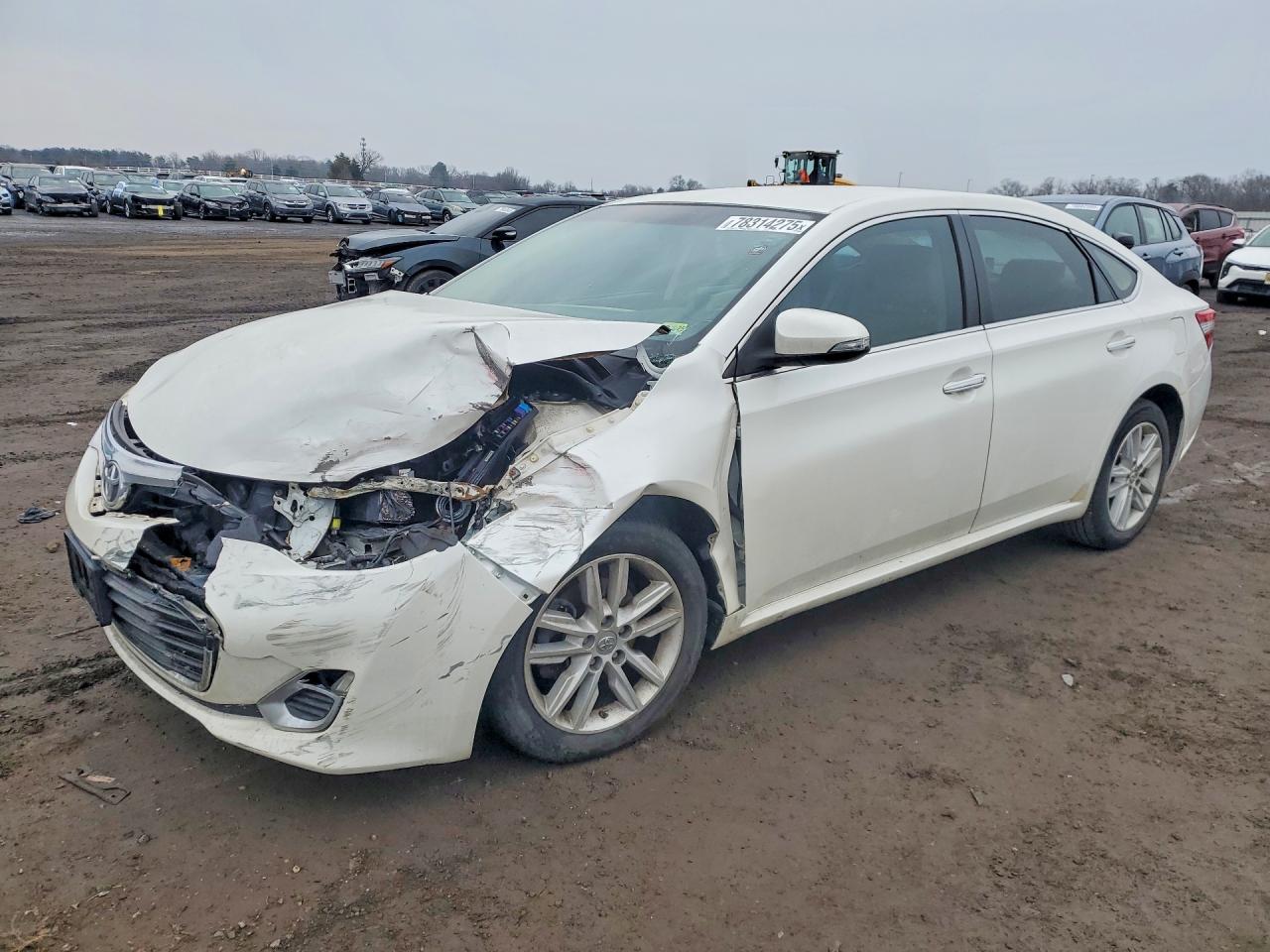 2013 TOYOTA AVALON