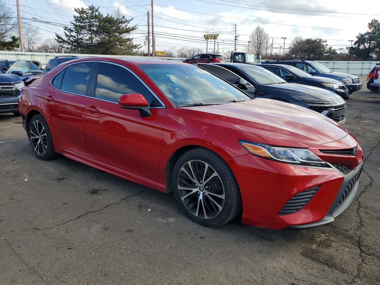 2020 TOYOTA CAMRY SE photo 7