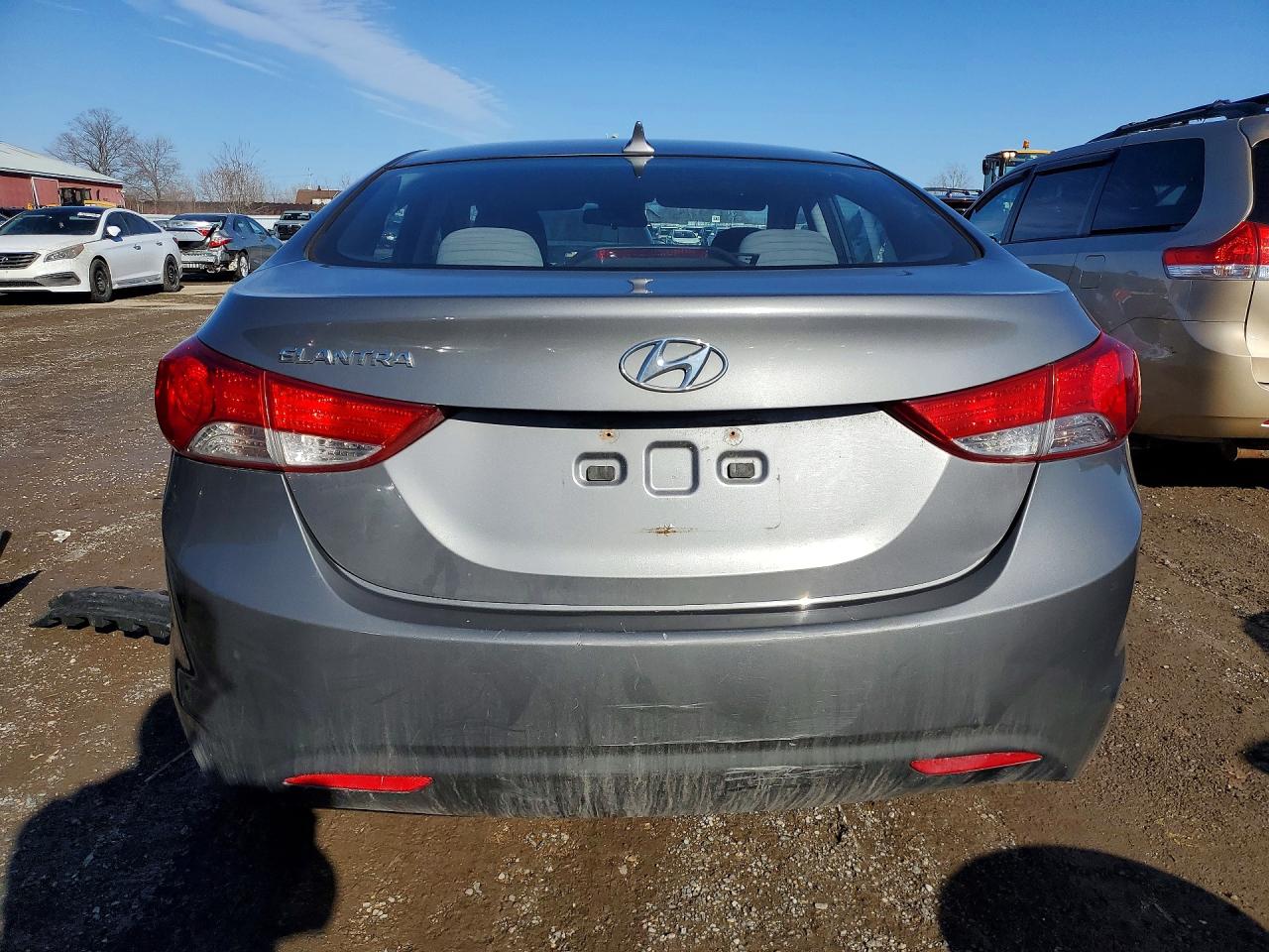 2013 HYUNDAI ELANTRA GLS photo 11