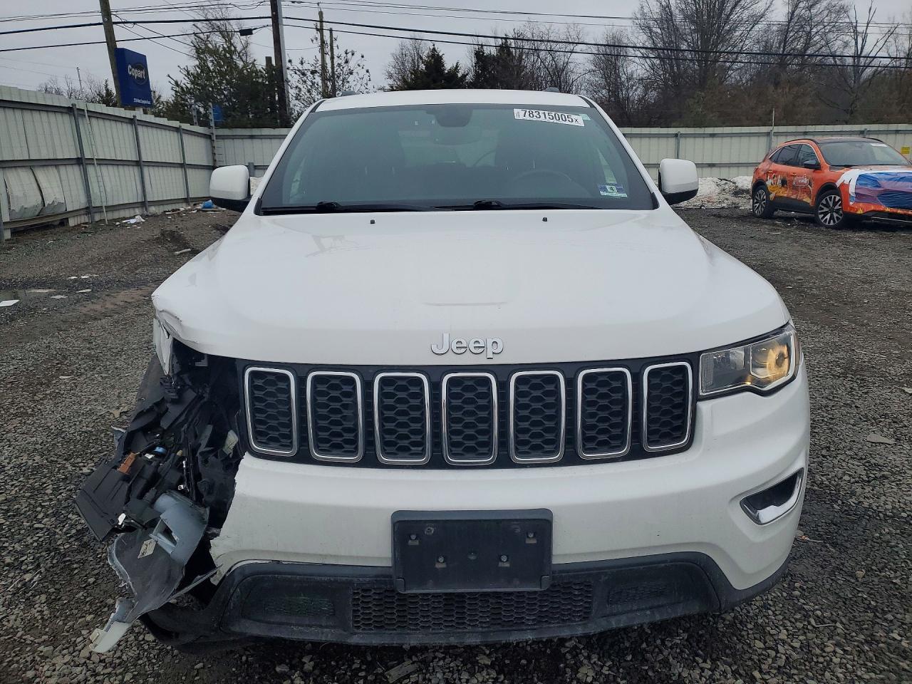 2019 JEEP GRAND CHEROKEE LAREDO photo 5