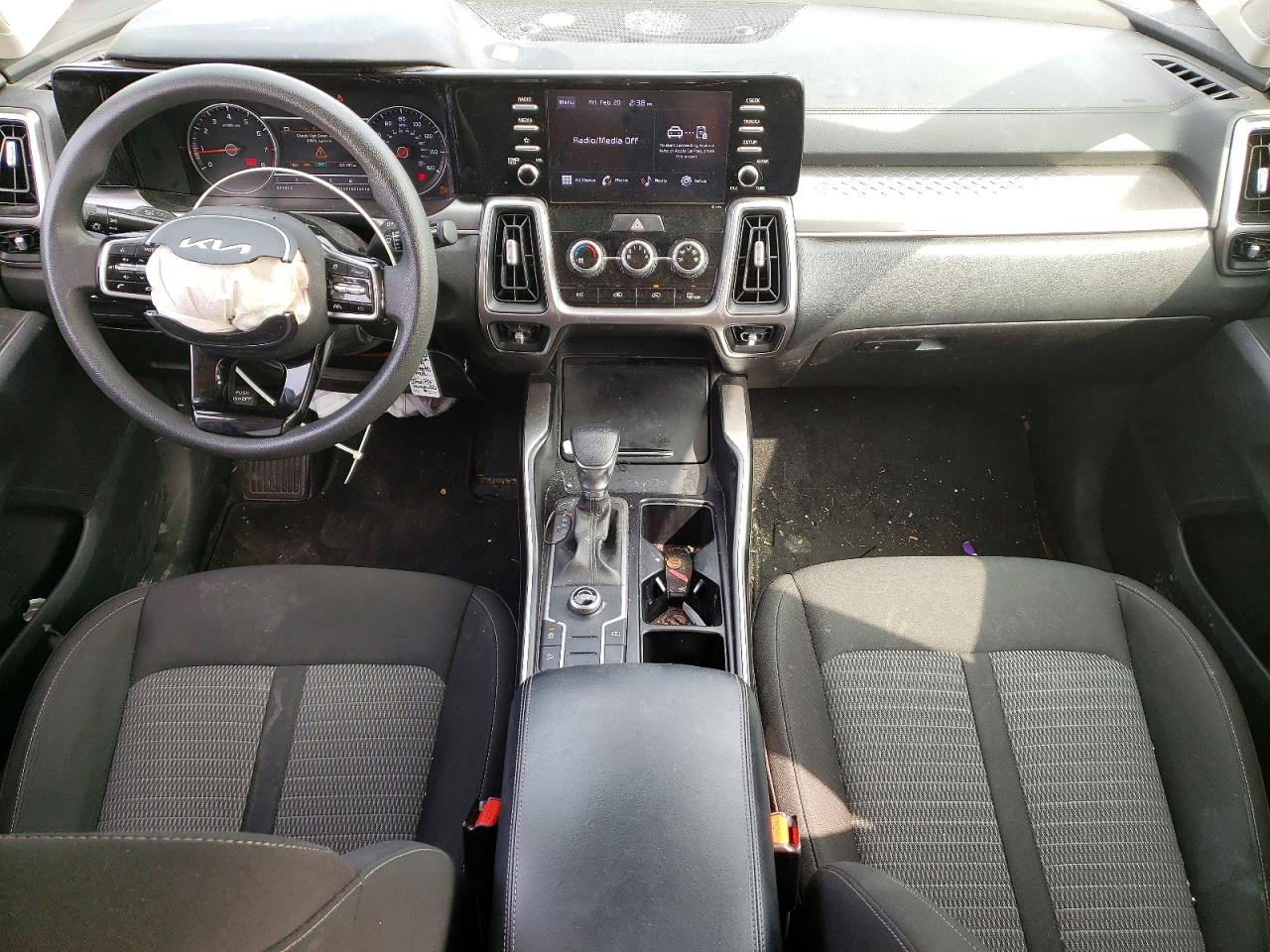 2022 KIA SORENTO LX photo 8