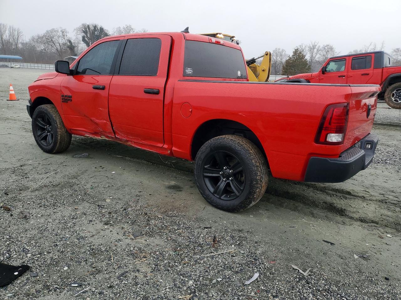 2022 RAM 1500 CLASSIC SLT photo 3