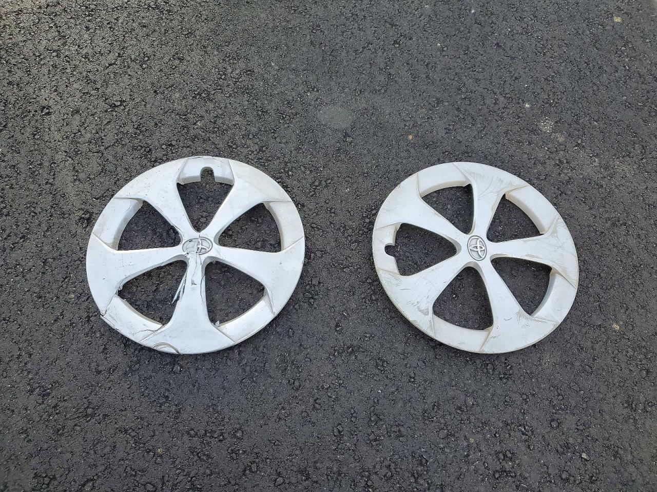 2012 TOYOTA PRIUS TWO photo 12