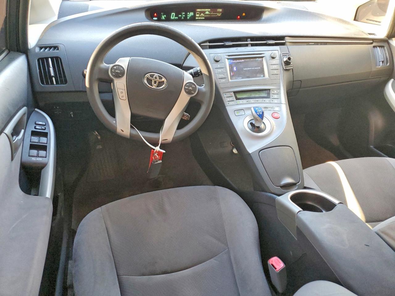 2012 TOYOTA PRIUS TWO photo 8