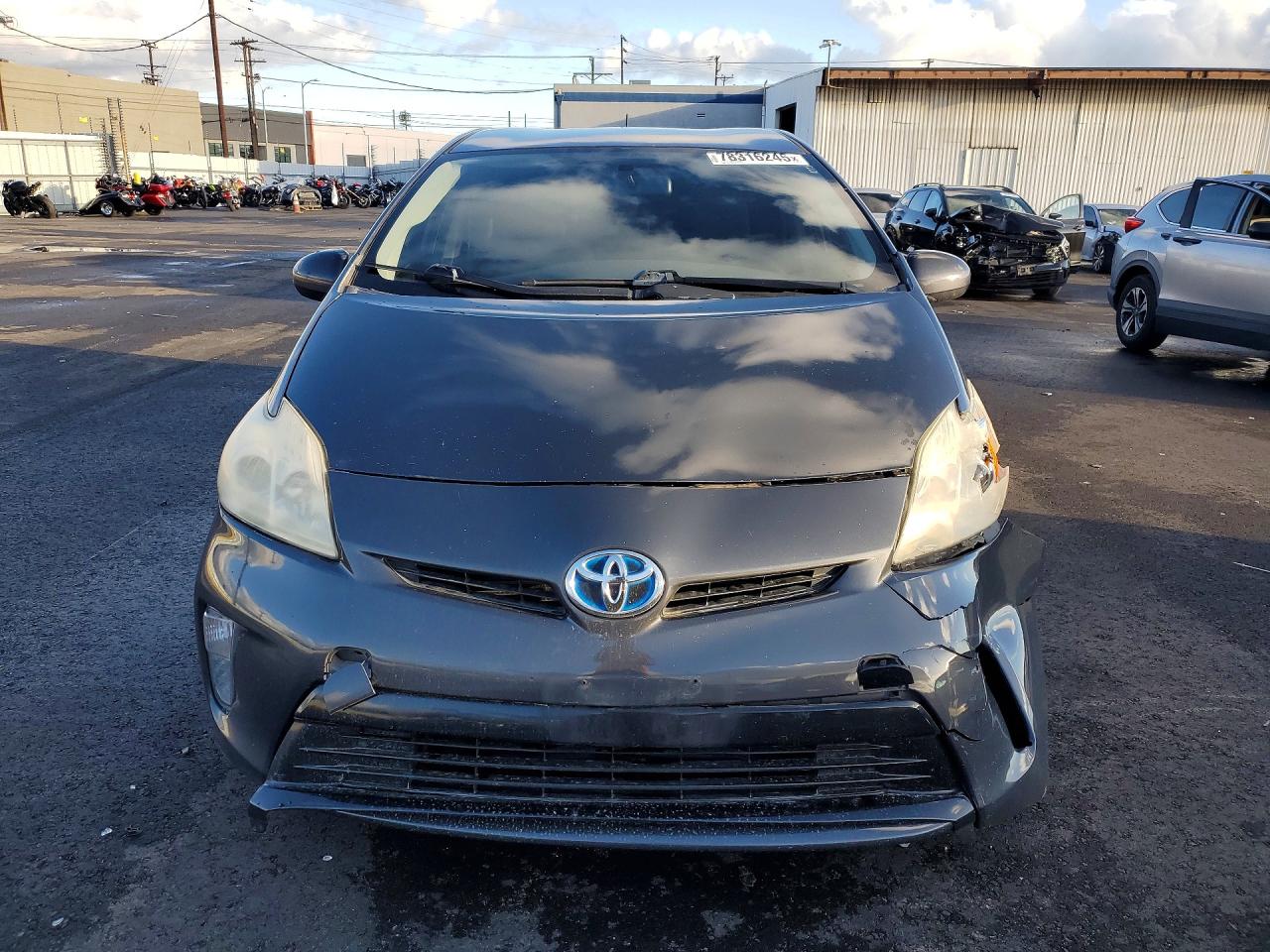2012 TOYOTA PRIUS TWO photo 5