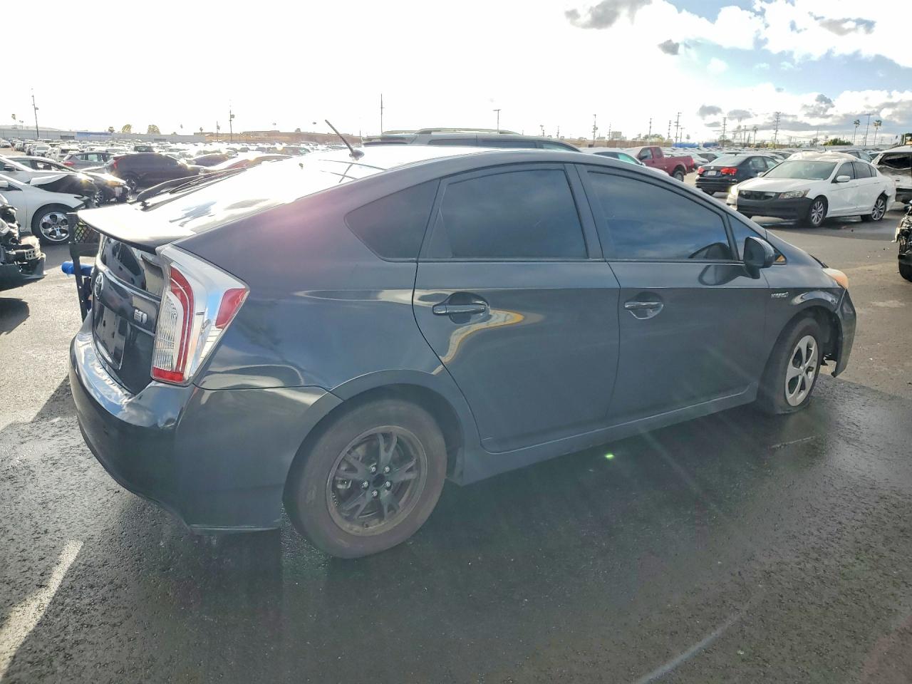 2012 TOYOTA PRIUS TWO photo 3