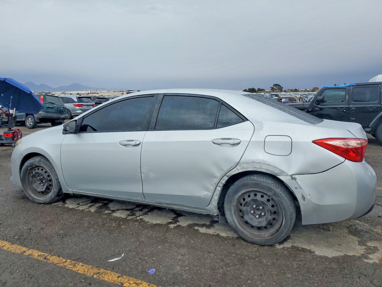 2019 TOYOTA COROLLA LE photo 4