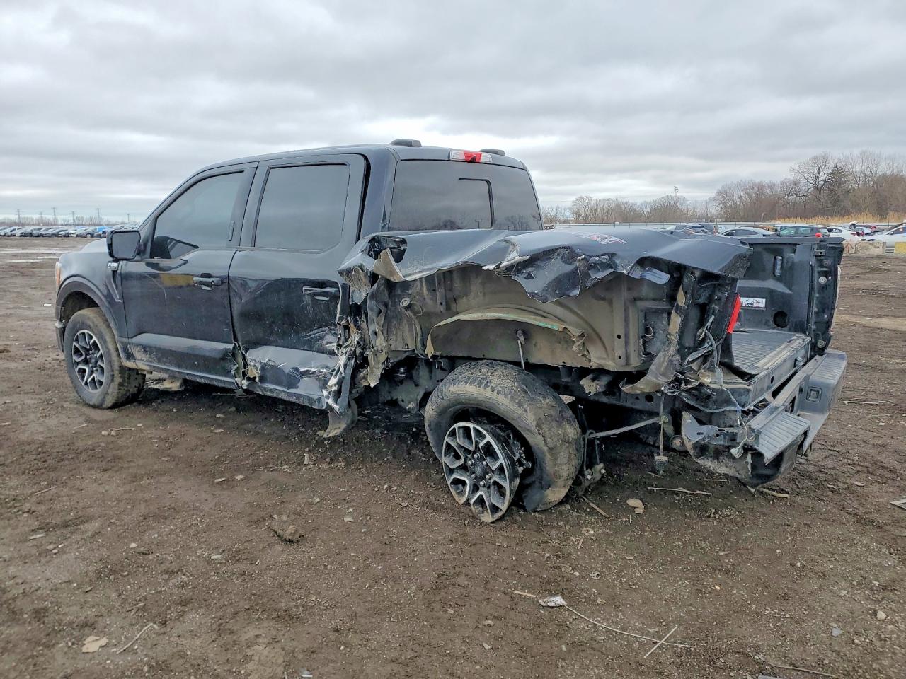 2022 FORD F150 SUPERCREW photo 2