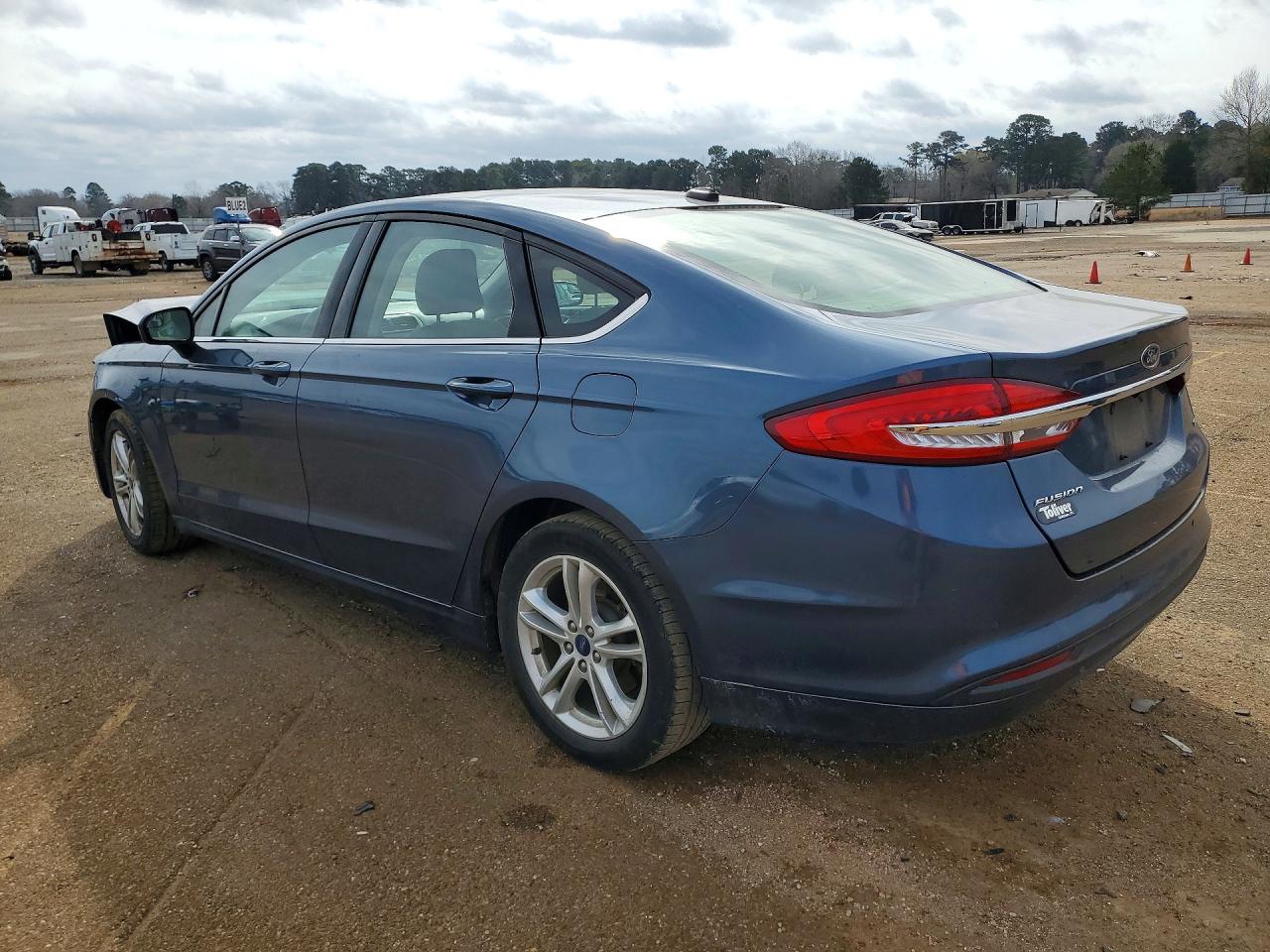 2018 FORD FUSION SE photo 3
