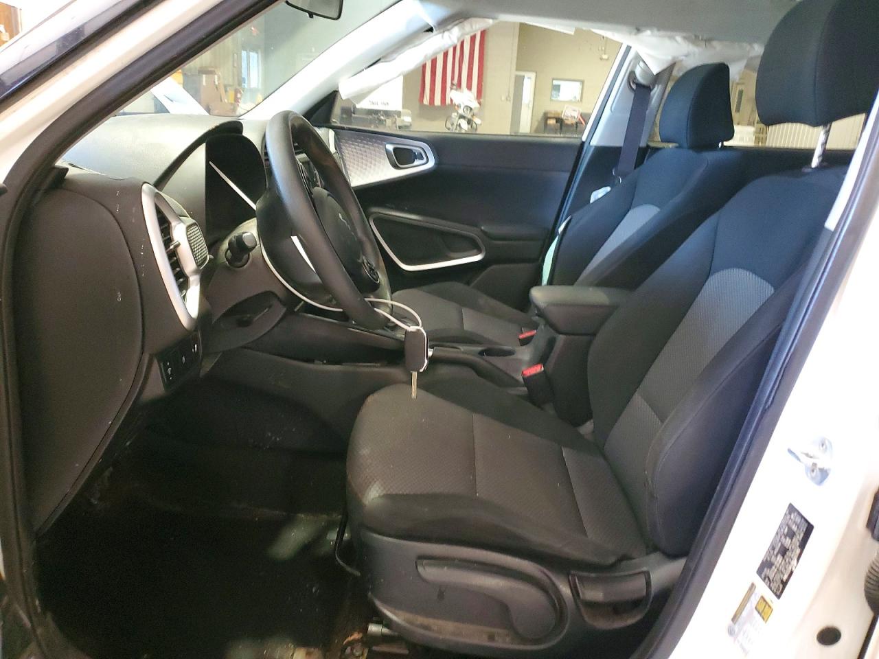 2022 KIA SOUL LX photo 13