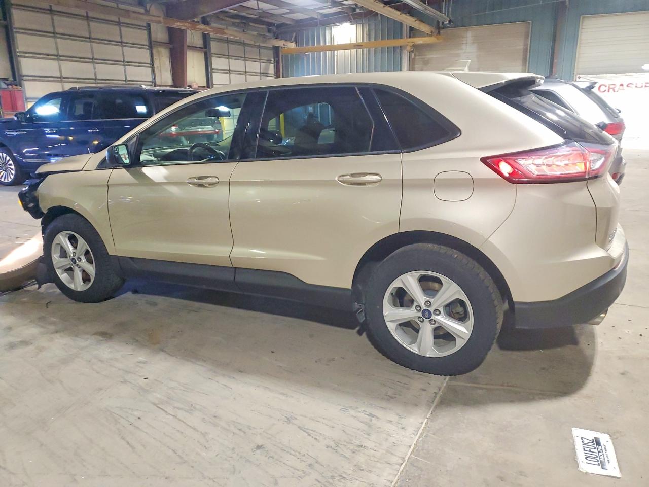 2017 FORD EDGE SE photo 2