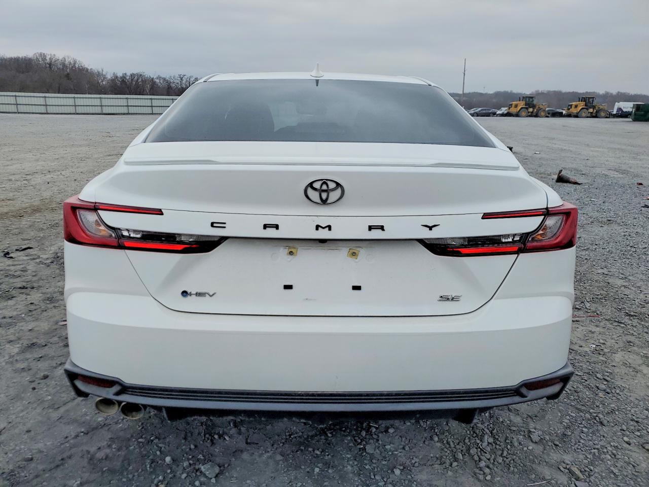 2025 TOYOTA CAMRY XSE photo 6