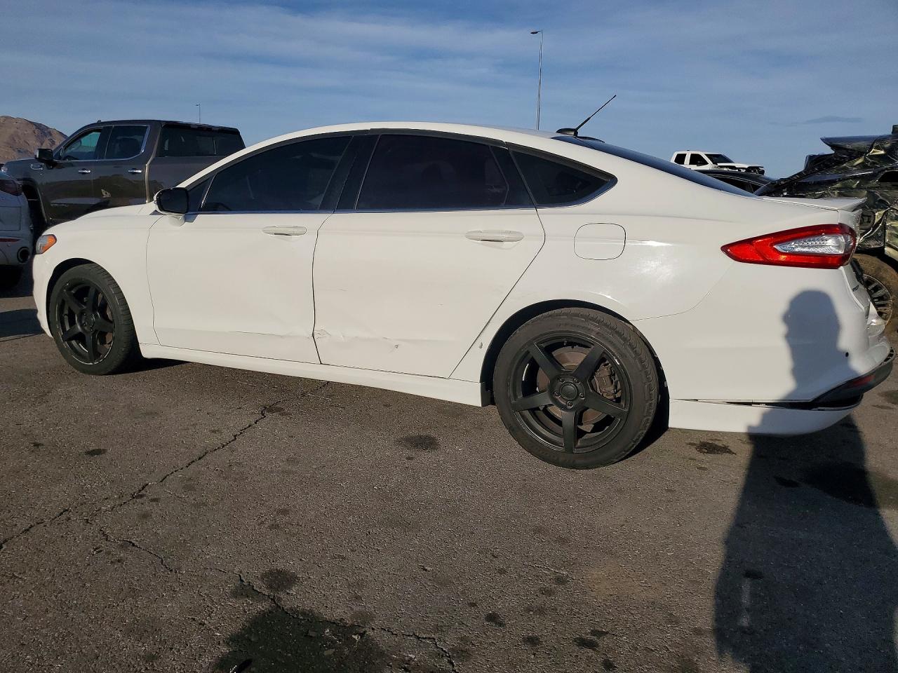 2016 FORD FUSION SE photo 3