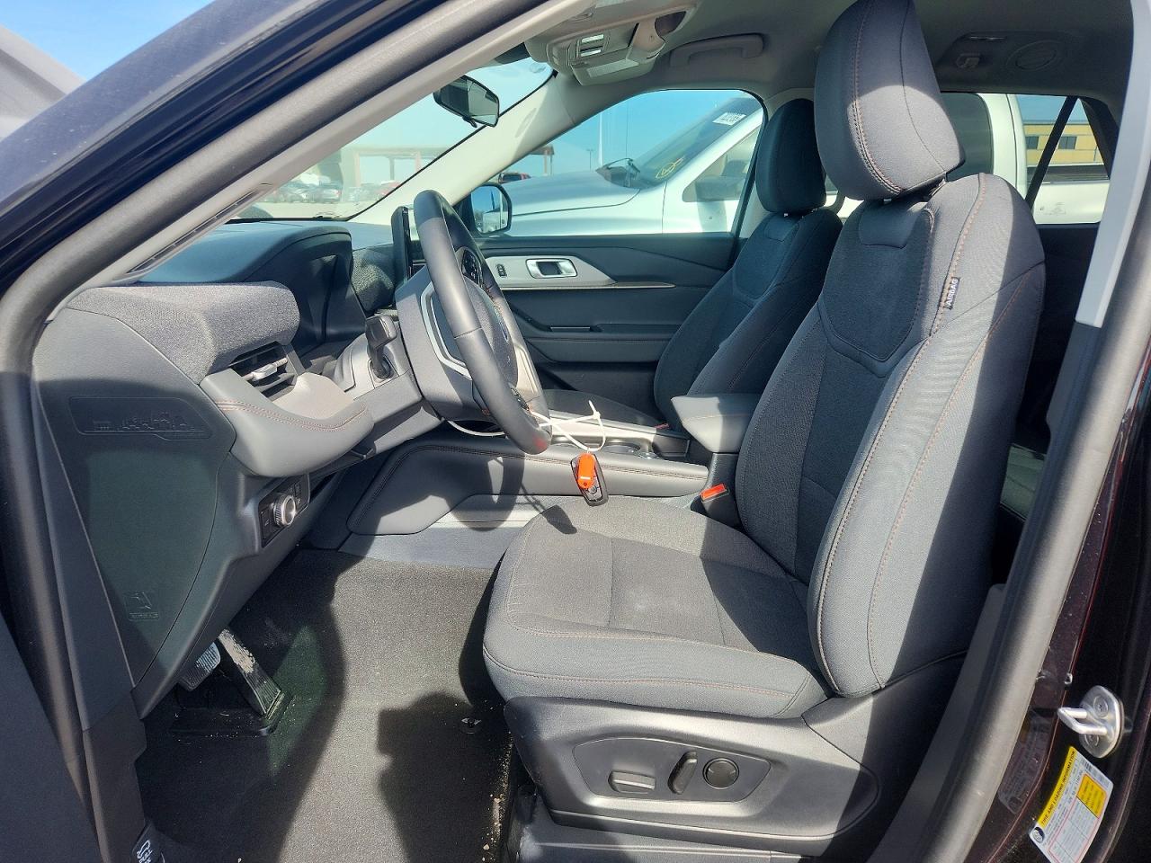 2025 FORD EXPLORER ACTIVE photo 7