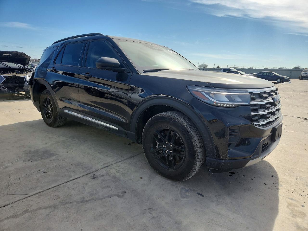 2025 FORD EXPLORER ACTIVE photo 4