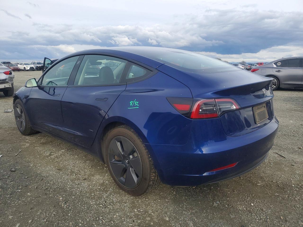 2023 TESLA MODEL 3 photo 3