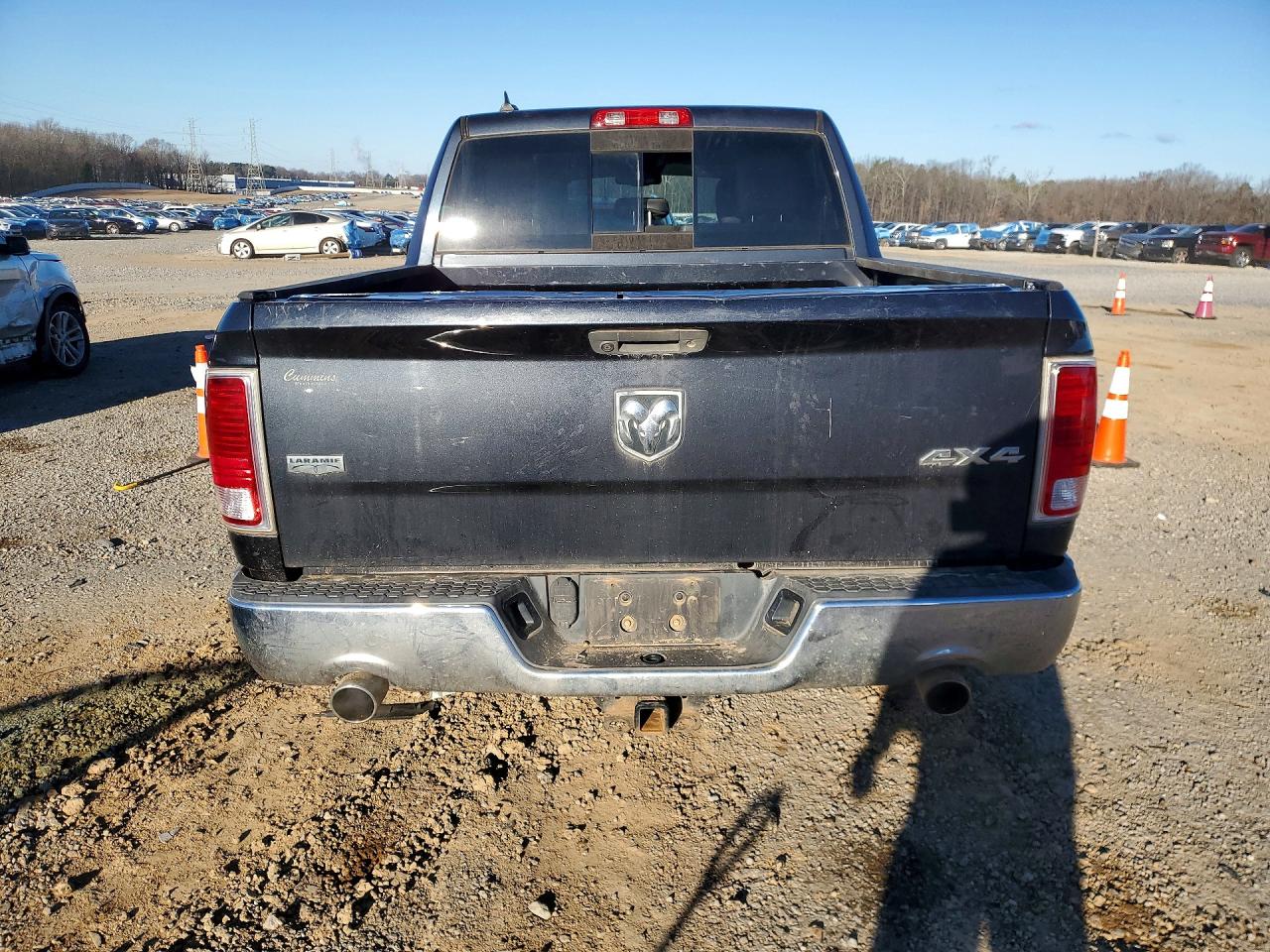 2015 RAM 1500 LARAMIE photo 11