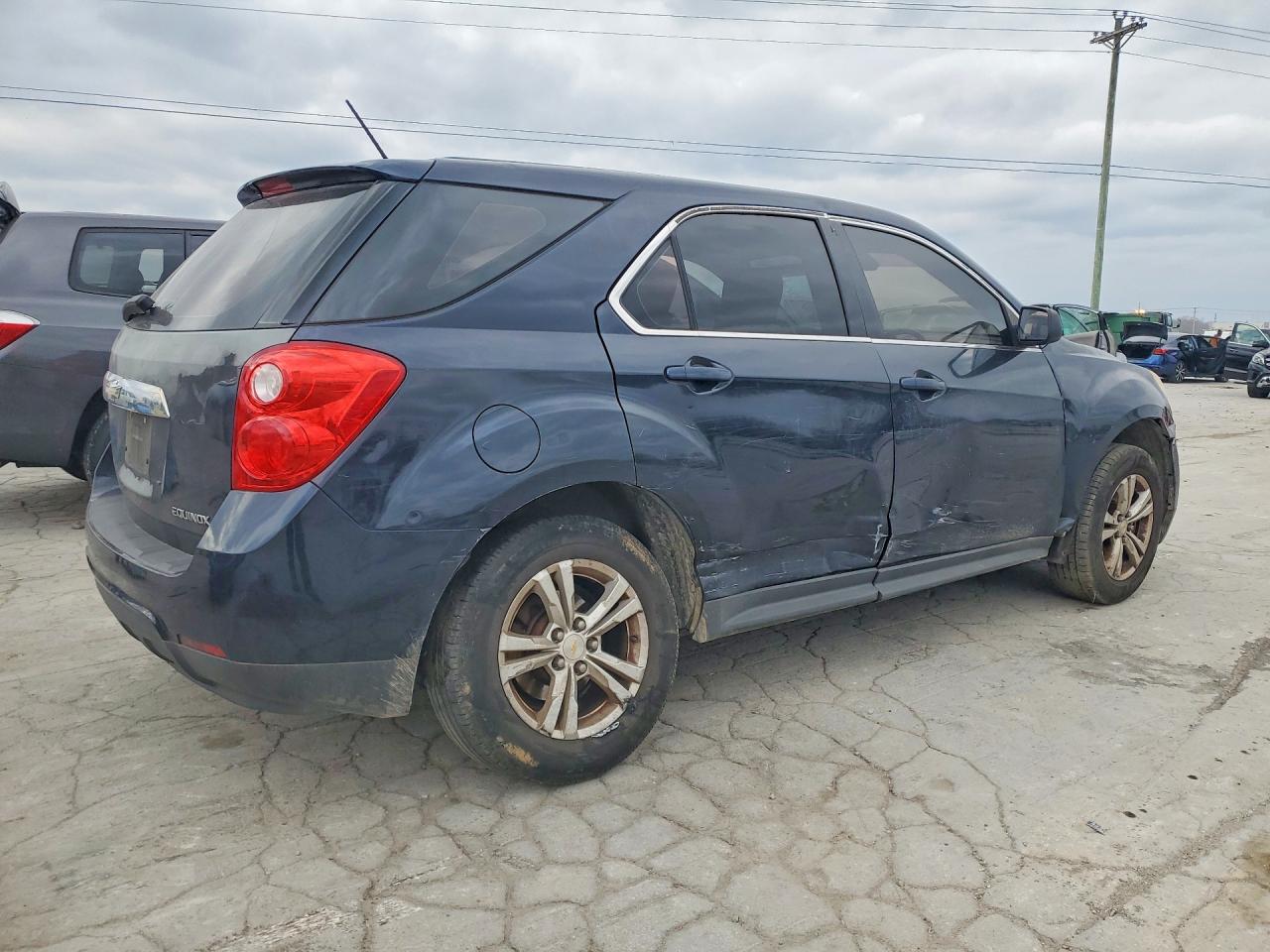 2015 CHEVROLET EQUINOX LS photo 3