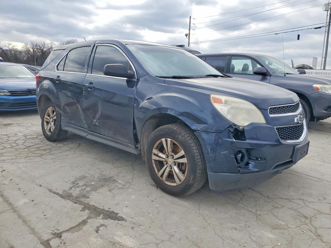 2015 CHEVROLET EQUINOX LS photo 4