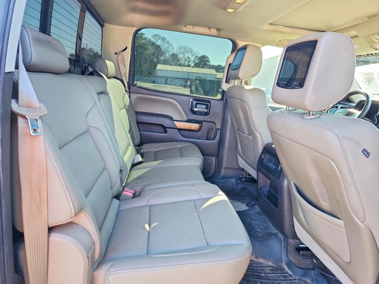 2015 CHEVROLET SILVERADO C1500 LTZ photo 10
