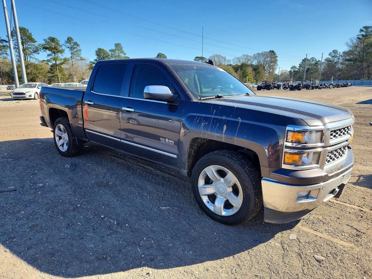 2015 CHEVROLET SILVERADO C1500 LTZ photo 4