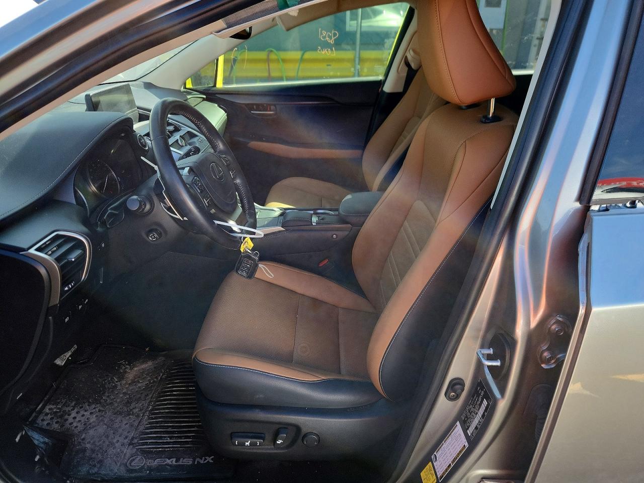 2021 LEXUS NX 300H BASE photo 7