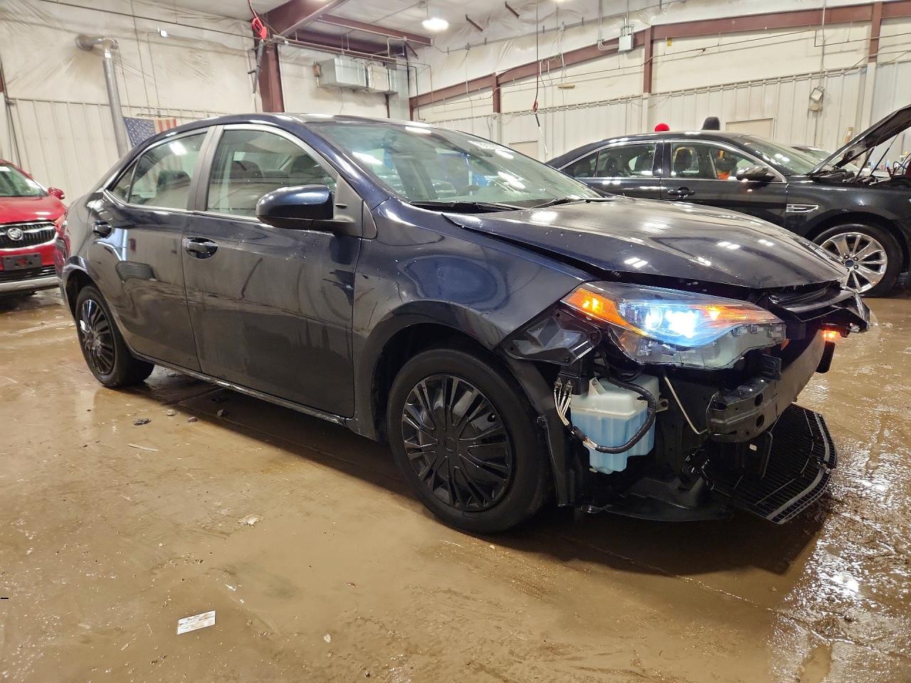 2018 TOYOTA COROLLA LE photo 4