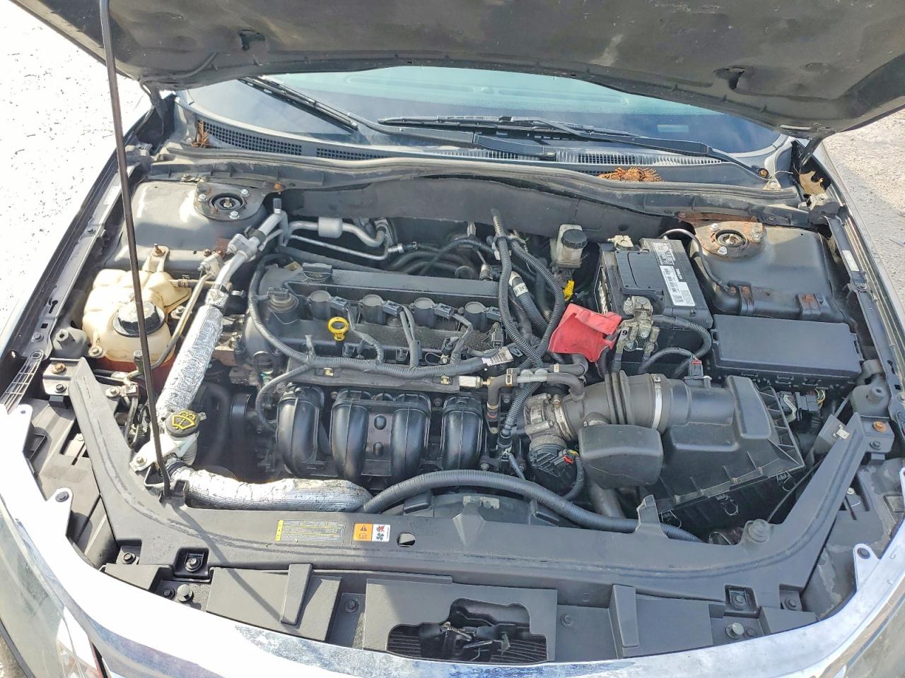 2011 FORD FUSION SE photo 11