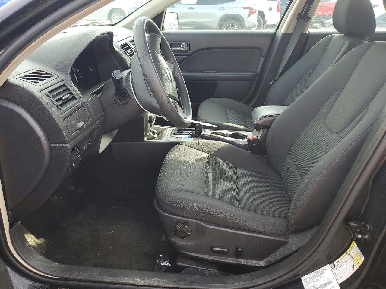 2011 FORD FUSION SE photo 7