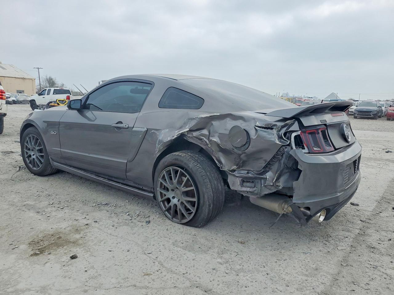 2014 FORD MUSTANG GT photo 2
