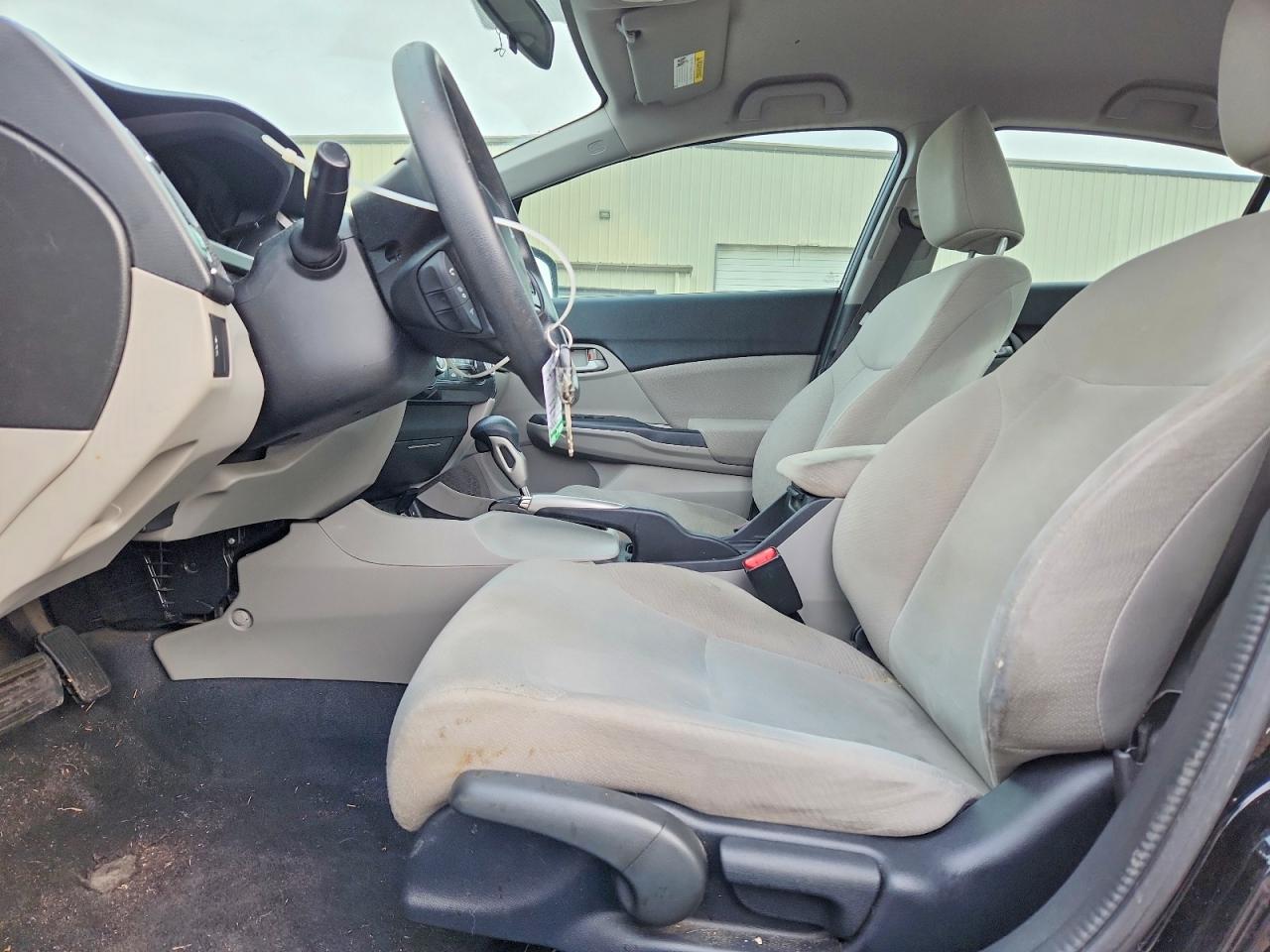 2013 HONDA CIVIC LX photo 13